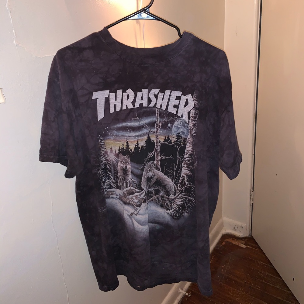 Thrasher x The Mountain 13 wolves T-shirt.